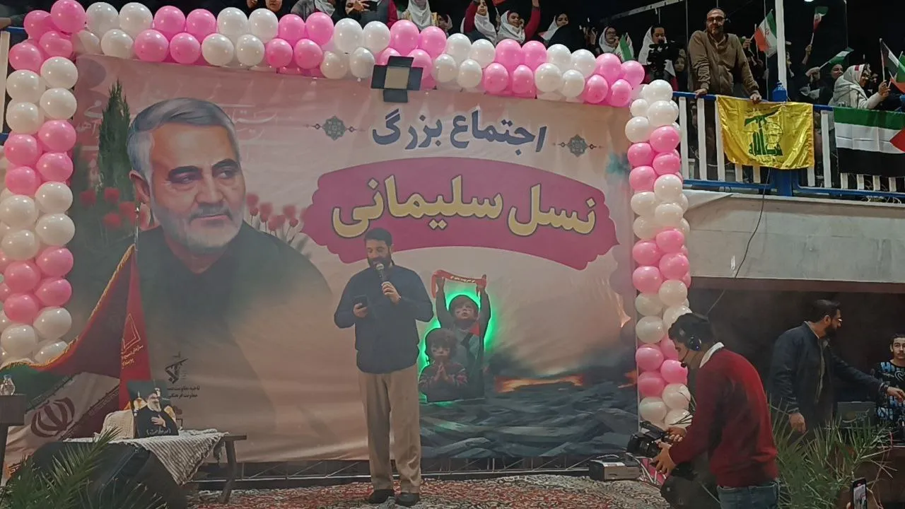 برگزاری همایش بزرگ دانش‌آموزی آغاز نصراللّه در ساوه