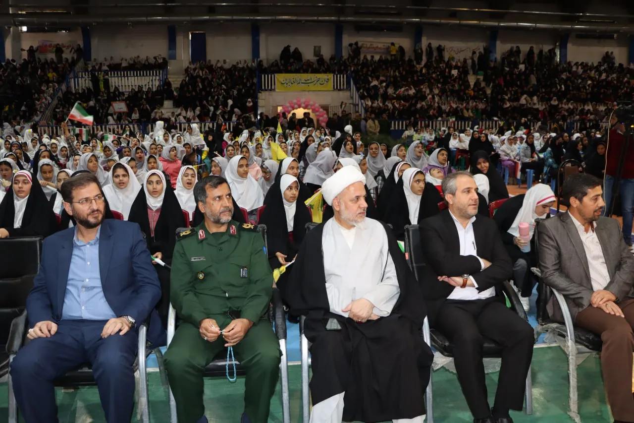 برگزاری همایش بزرگ دانش‌آموزی آغاز نصراللّه در ساوه