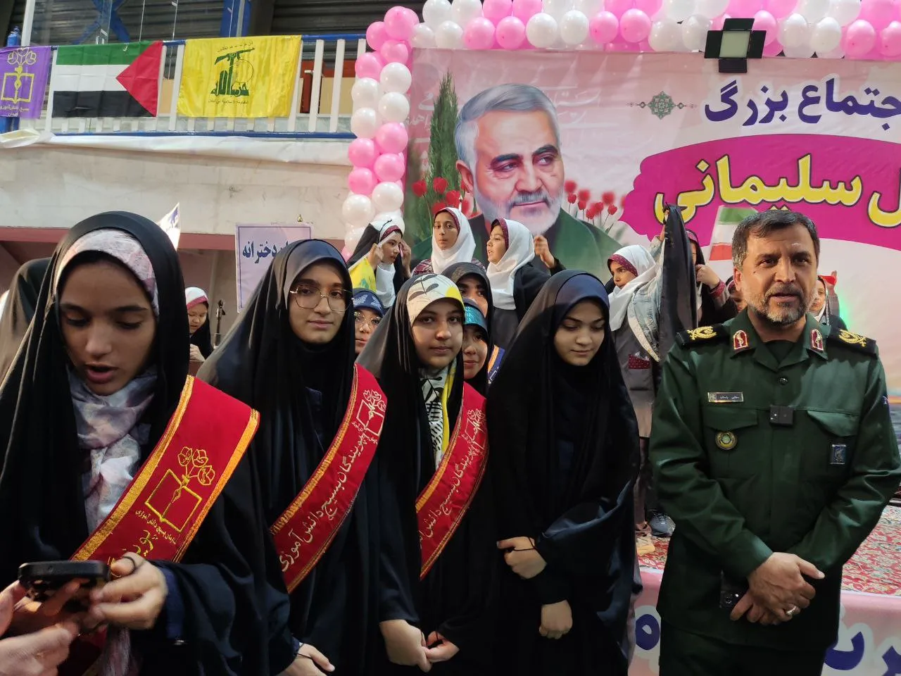 برگزاری همایش بزرگ دانش‌آموزی آغاز نصراللّه در ساوه