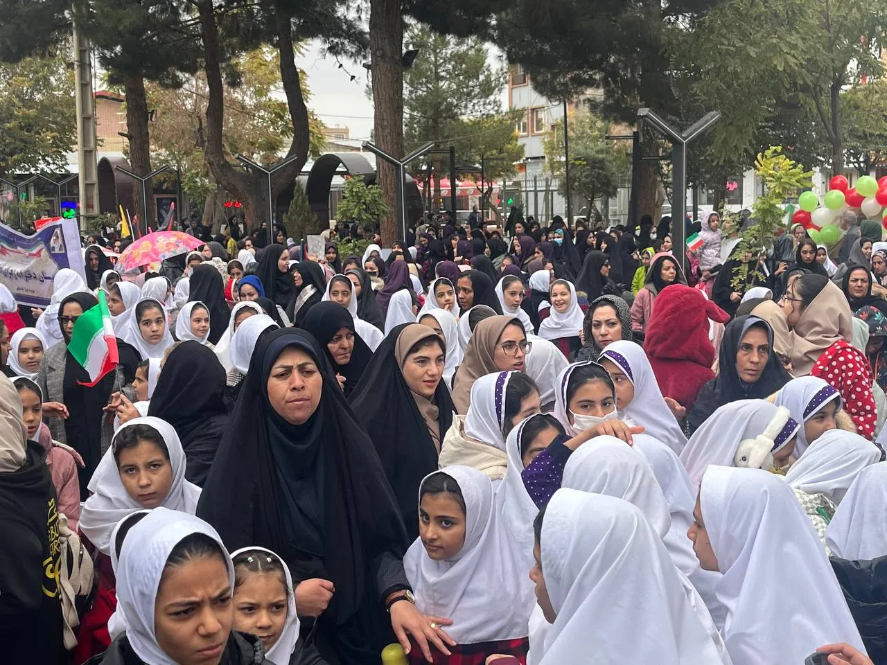 برگزاری راهپیمایی باشکوه ۱۳ آبان در زرندیه