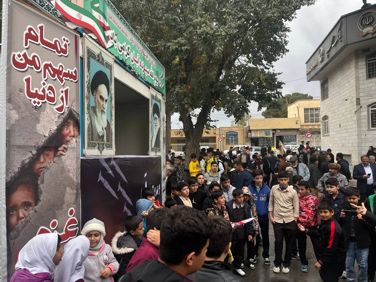 برگزاری راهپیمایی باشکوه ۱۳ آبان در زرندیه