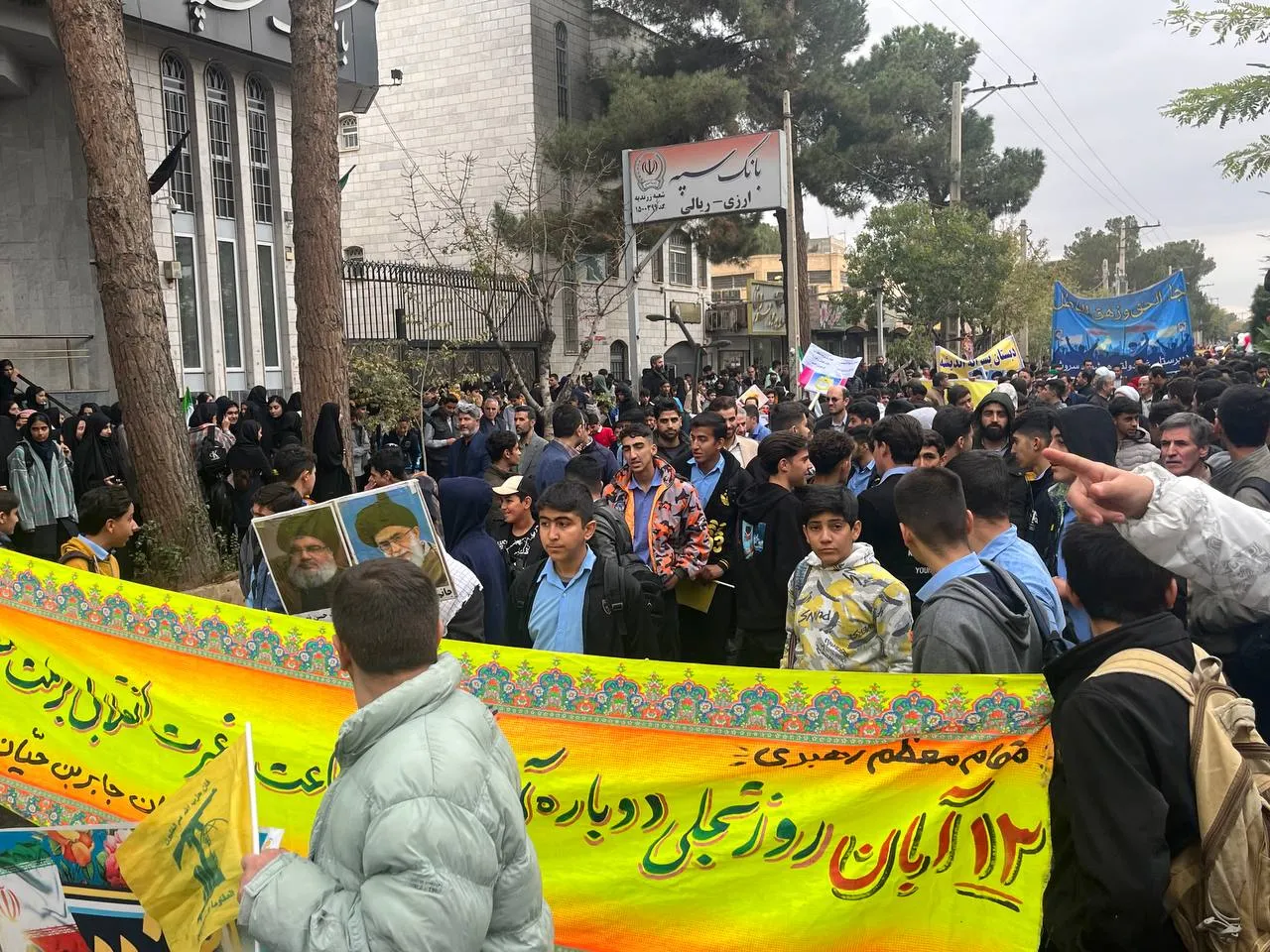 برگزاری راهپیمایی باشکوه ۱۳ آبان در زرندیه
