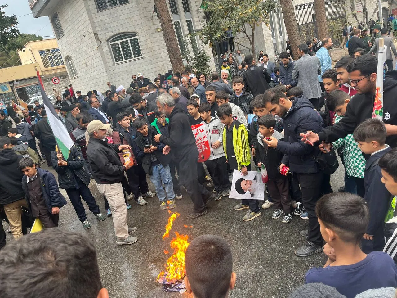 برگزاری راهپیمایی باشکوه ۱۳ آبان در زرندیه