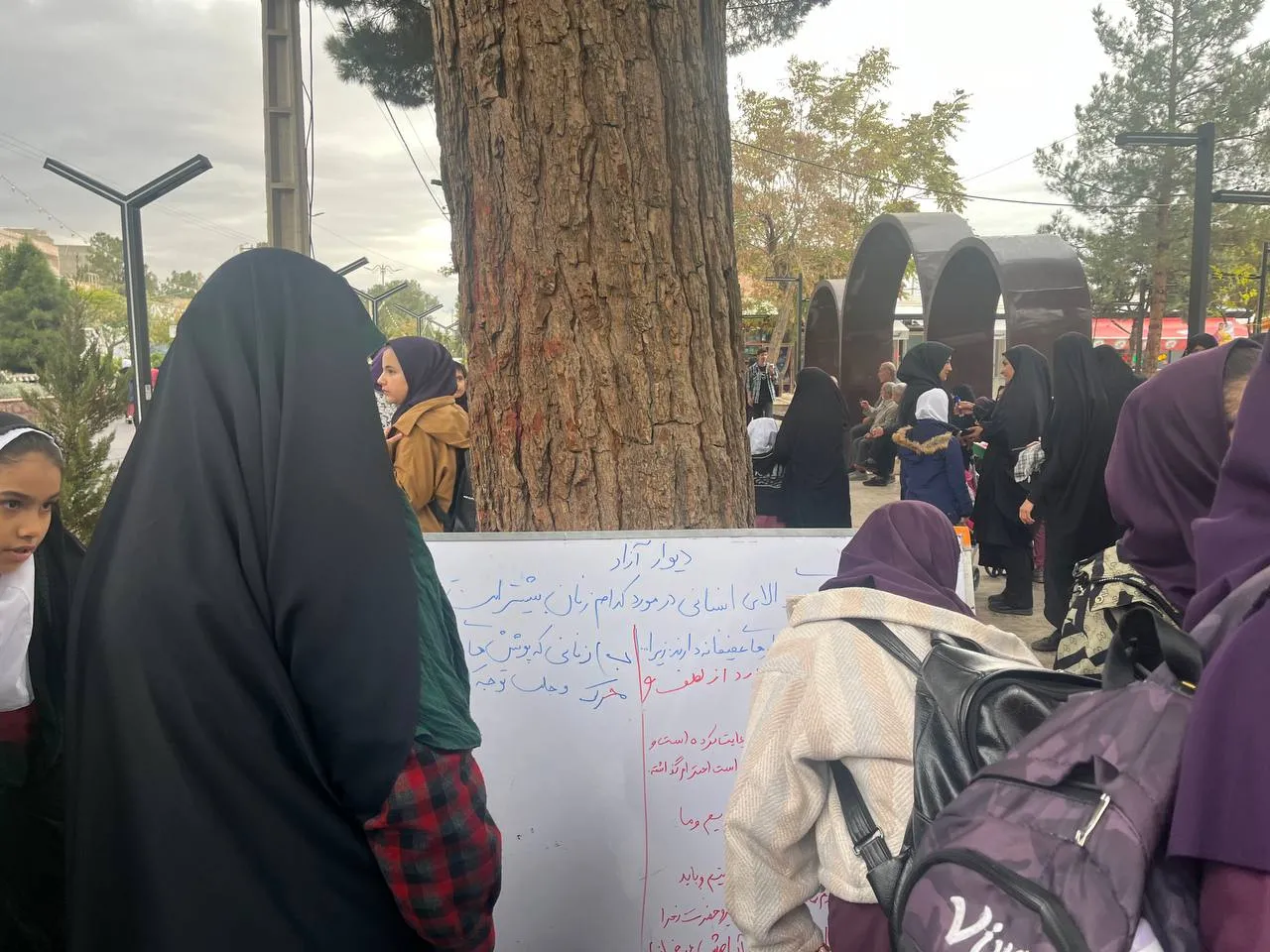 برگزاری راهپیمایی باشکوه ۱۳ آبان در زرندیه
