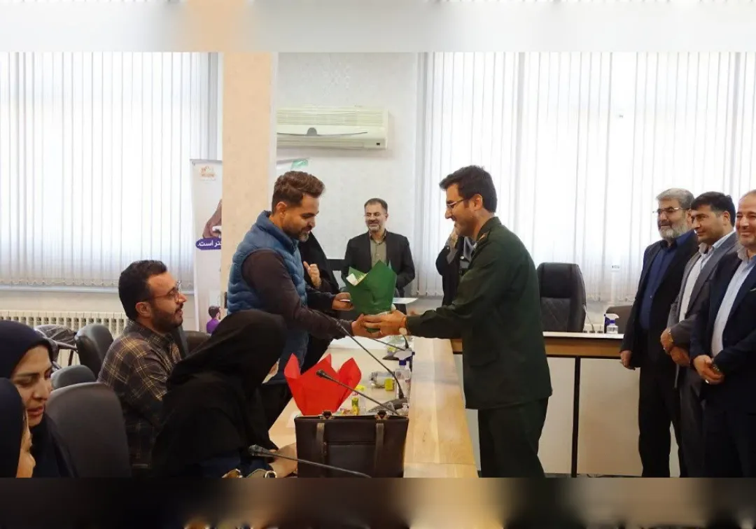 تقدیر از پرستاران خنداب