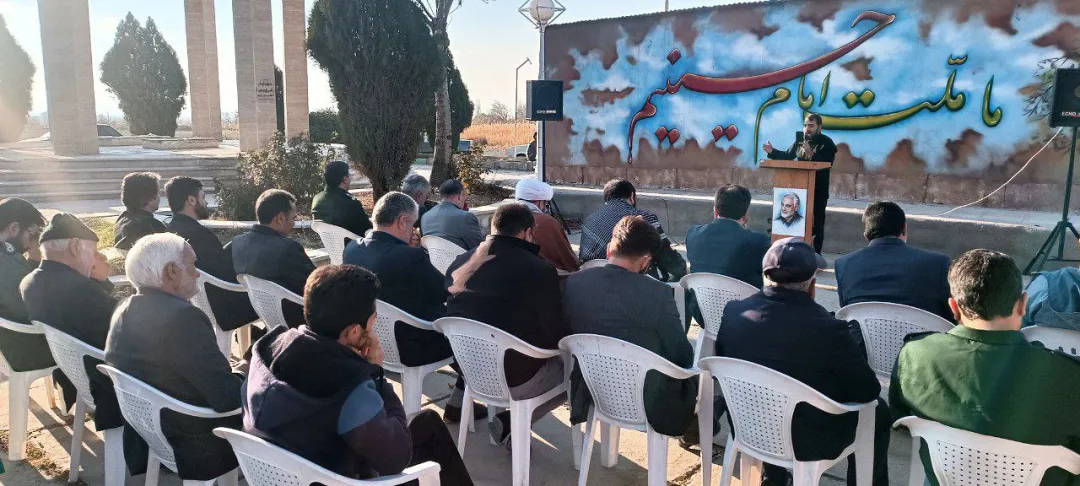 آئین گلباران مزار شهدا در کمیجان برگزار شد