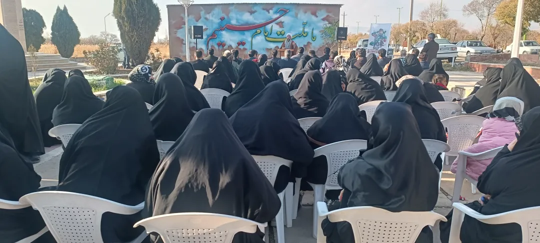 آئین گلباران مزار شهدا در کمیجان برگزار شد