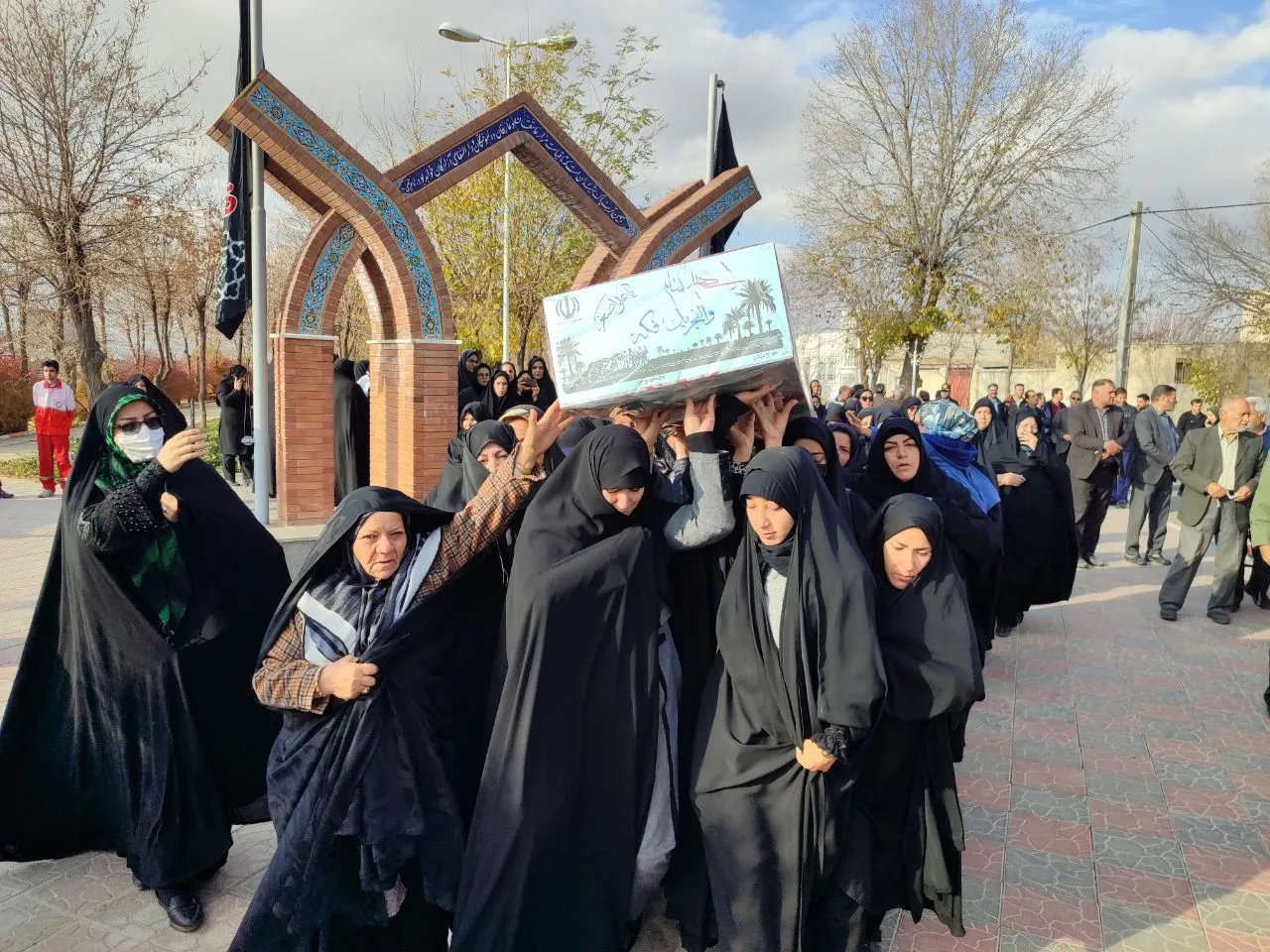 کاروان شهدای گمنام وارد فراهان شد
