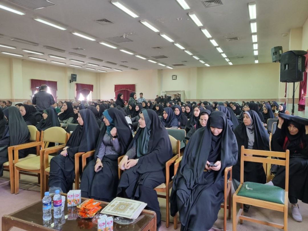 مراسم گرامیداشت هفته بسیج در ساوه برگزار شد