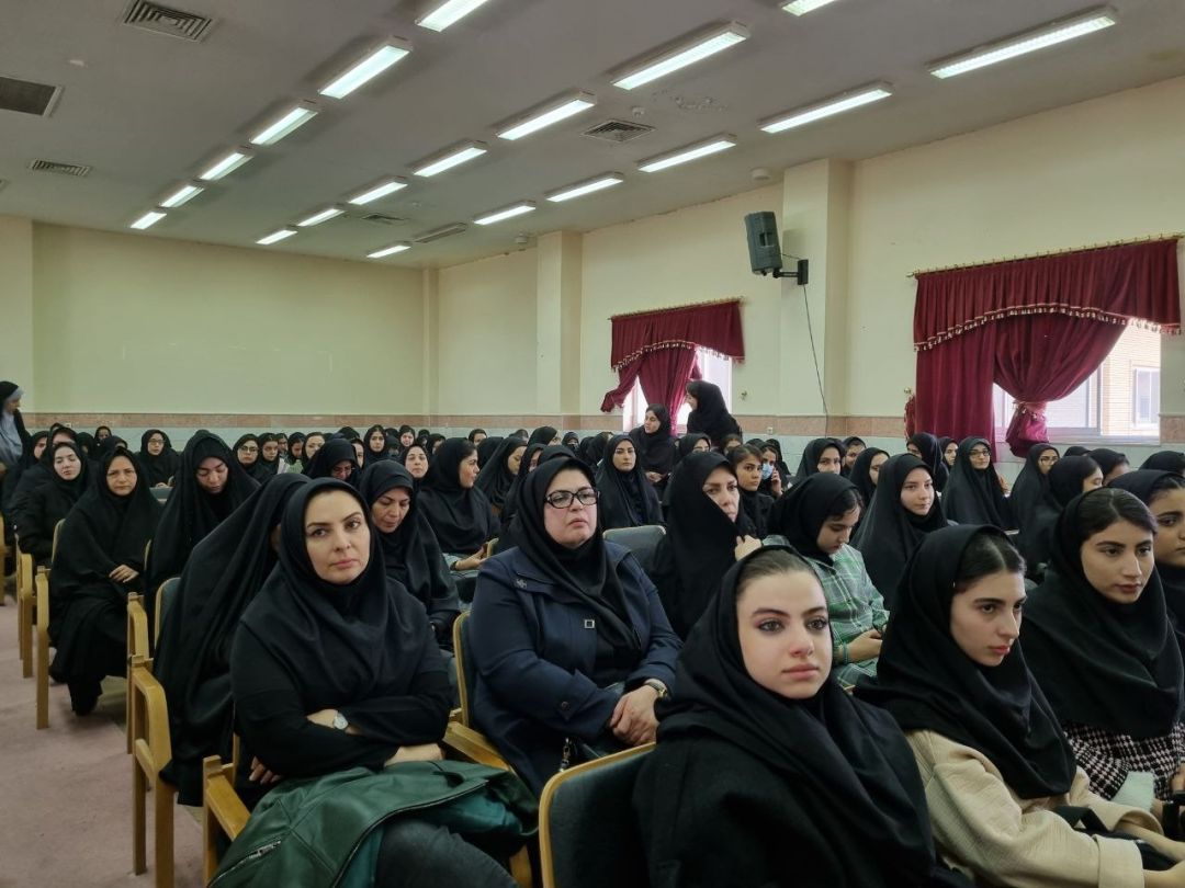 مراسم گرامیداشت هفته بسیج در ساوه برگزار شد
