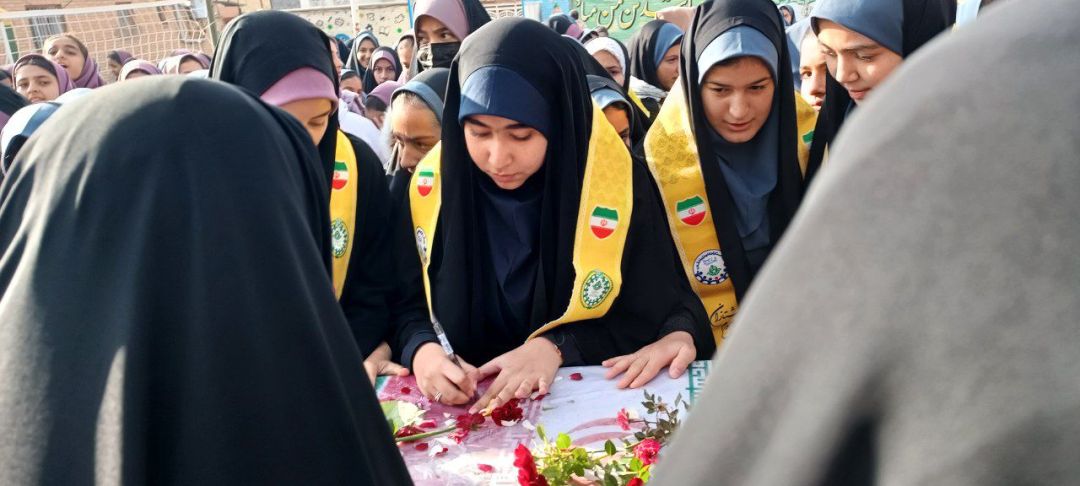 مدارس کمیجان میزبان شهید گمنام فاطمی