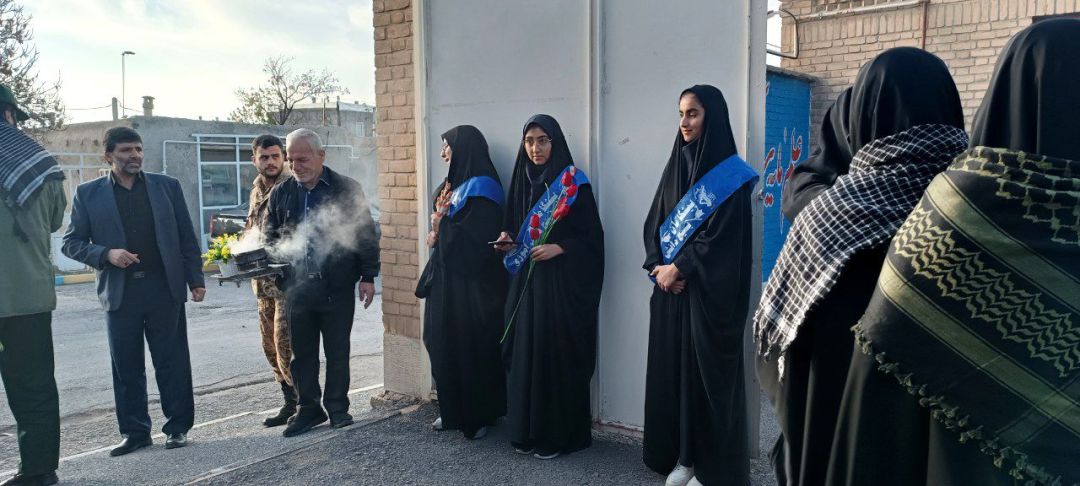 مدارس کمیجان میزبان شهید گمنام فاطمی