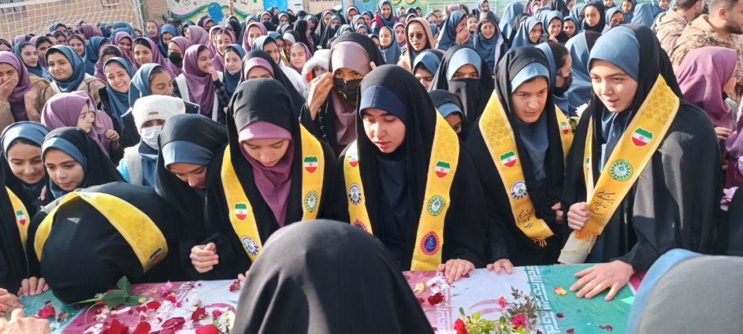 مدارس کمیجان میزبان شهید گمنام فاطمی