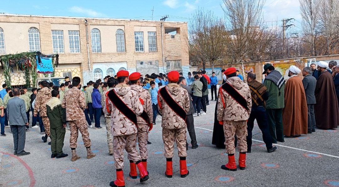 مدارس کمیجان میزبان شهید گمنام فاطمی