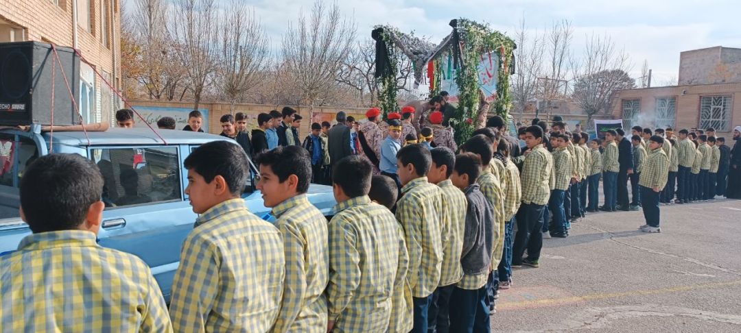 مدارس کمیجان میزبان شهید گمنام فاطمی