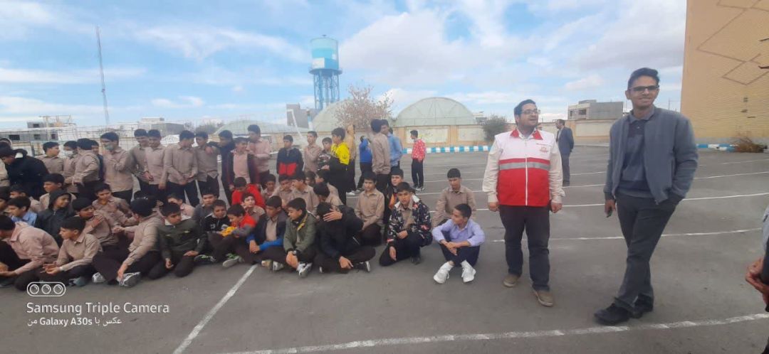 برگزاری مانور زلزله و ایمنی در فراهان