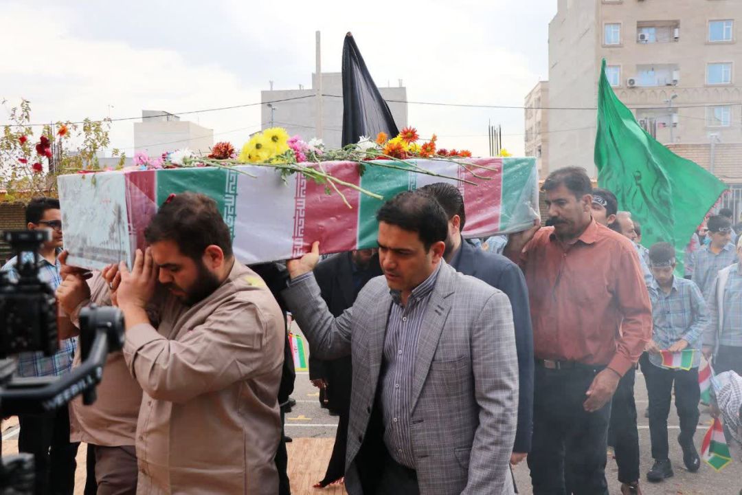 شمیم حضور شهید گمنام در مدارس ساوه