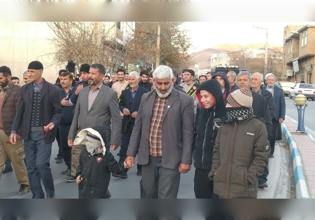 تشییع پیکر مطهر شهید گمنام در خنداب