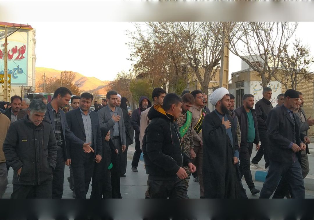 تشییع پیکر مطهر شهید گمنام در خنداب