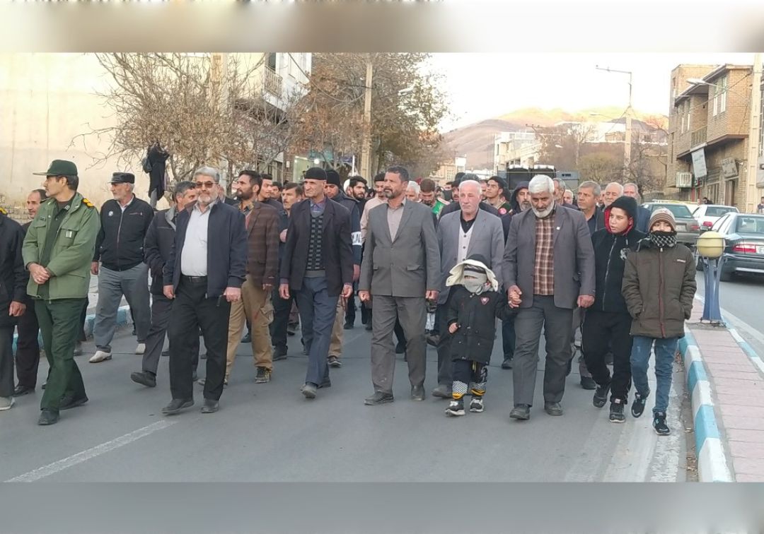 تشییع پیکر مطهر شهید گمنام در خنداب