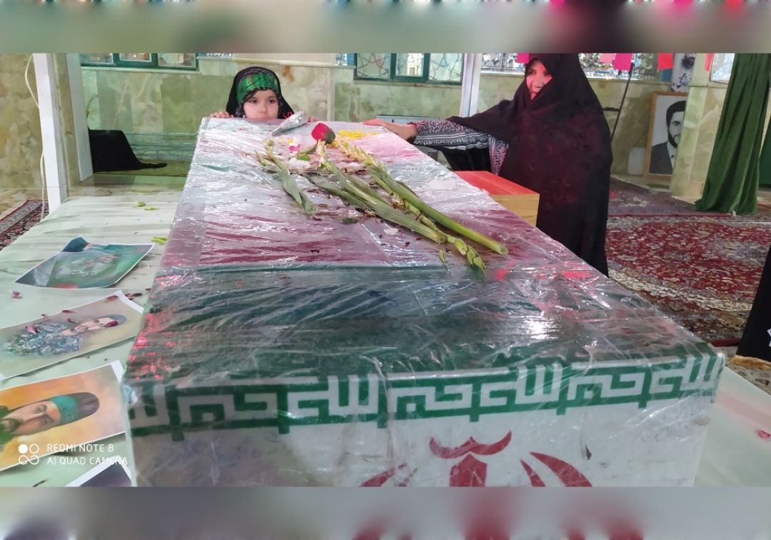 مراسم شبی با شهدا در جوار شهید گمنام
