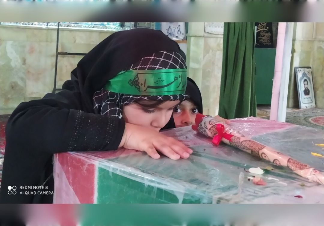 مراسم شبی با شهدا در جوار شهید گمنام