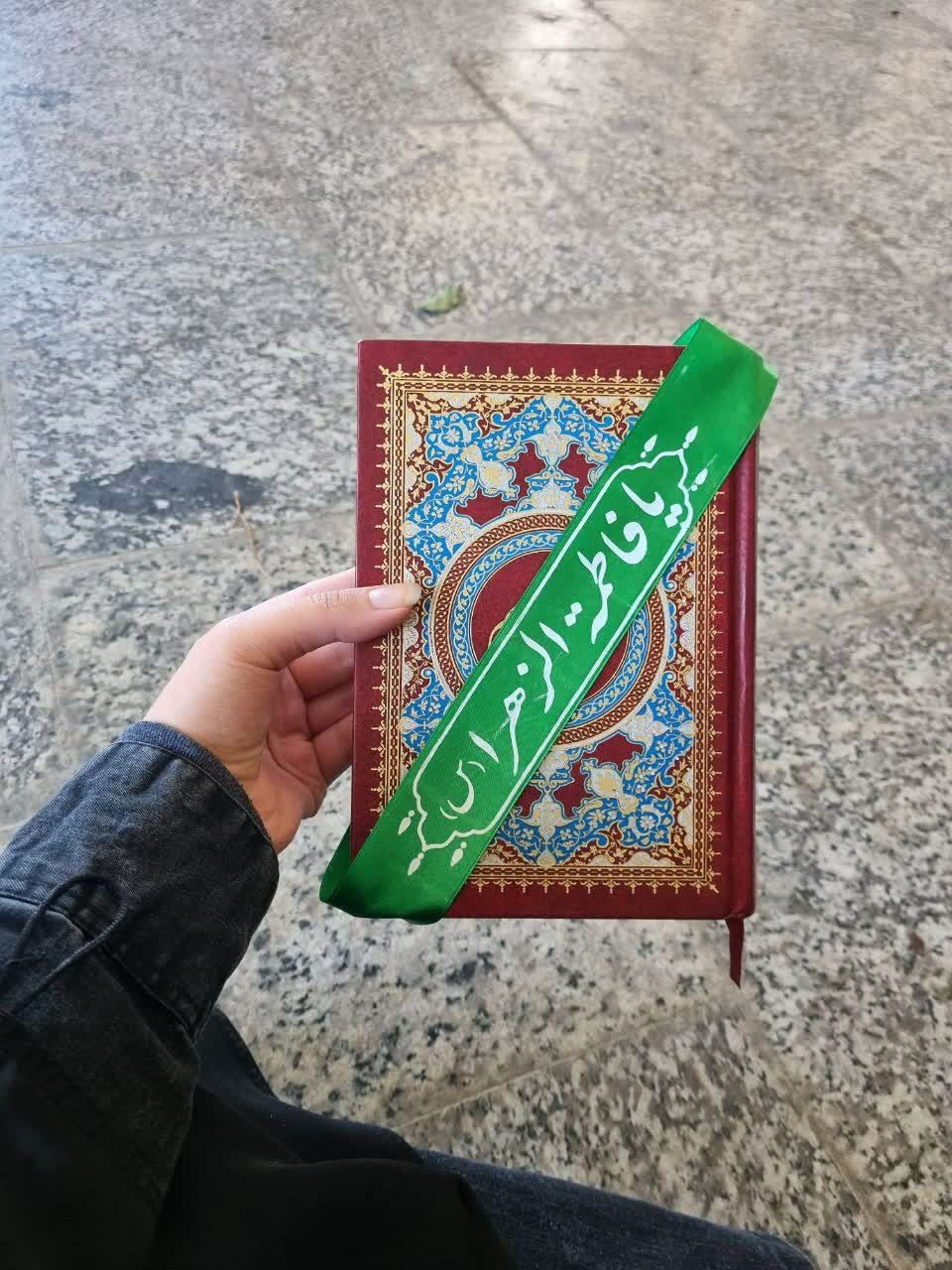 مراسم شبی با شهدا در ساوه برگزار شد