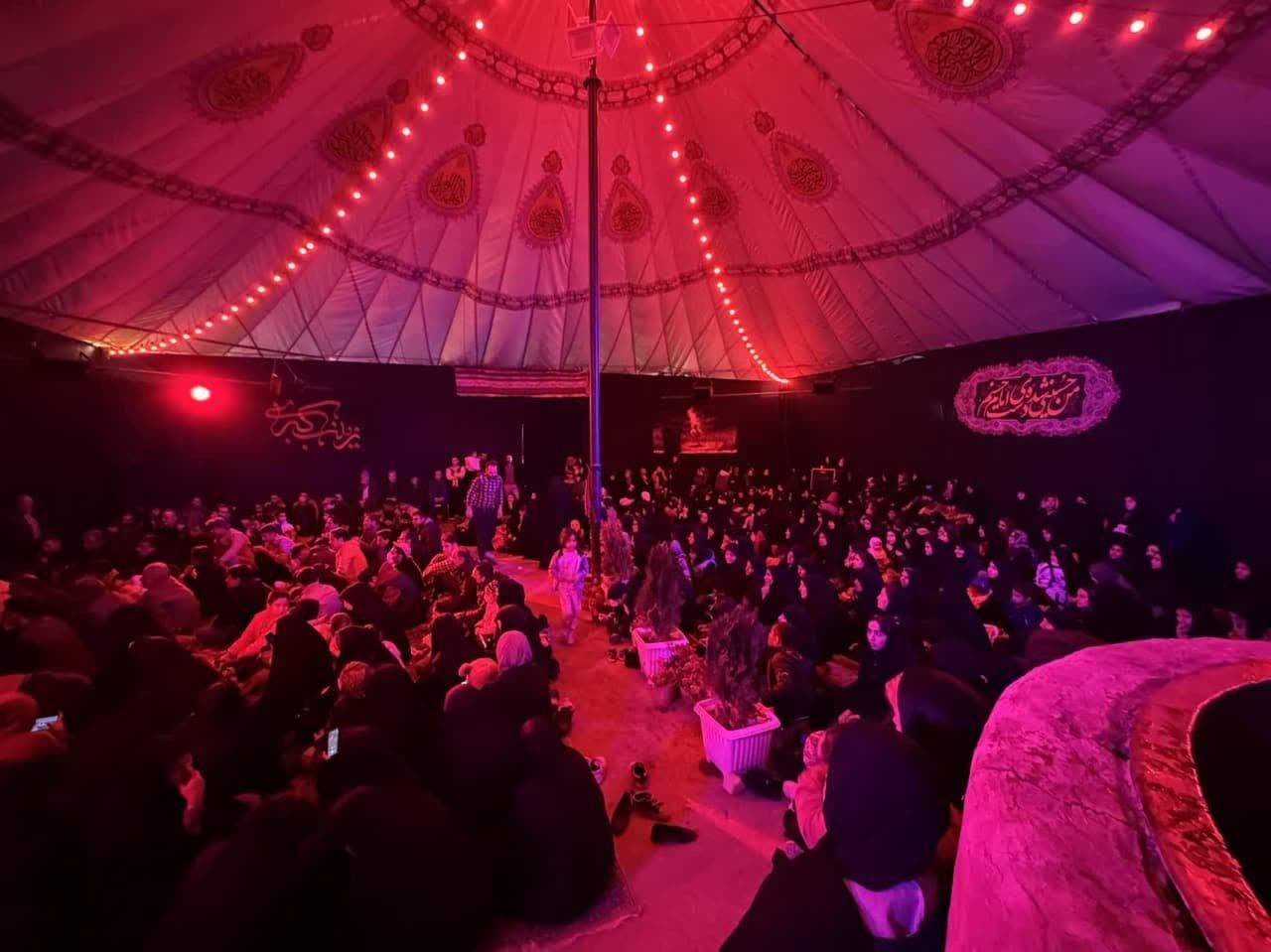 مراسم شبی با شهدا در ساوه برگزار شد