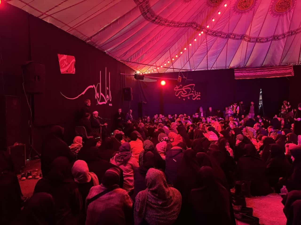 مراسم شبی با شهدا در ساوه برگزار شد