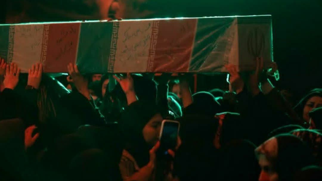 مراسم شبی با شهدا در ساوه برگزار شد