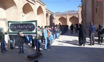 عزاداری دانش‌آموزان در سوگ شهادت حضرت زهرا (س)