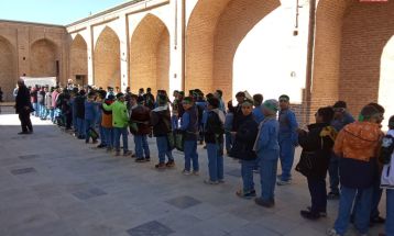 عزاداری دانش‌آموزان در سوگ شهادت حضرت زهرا (س)