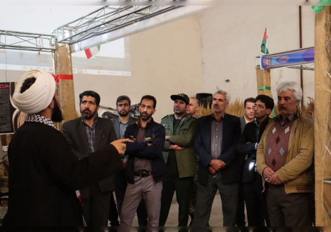 نمایشگاه خیابان مقاومت در خنداب