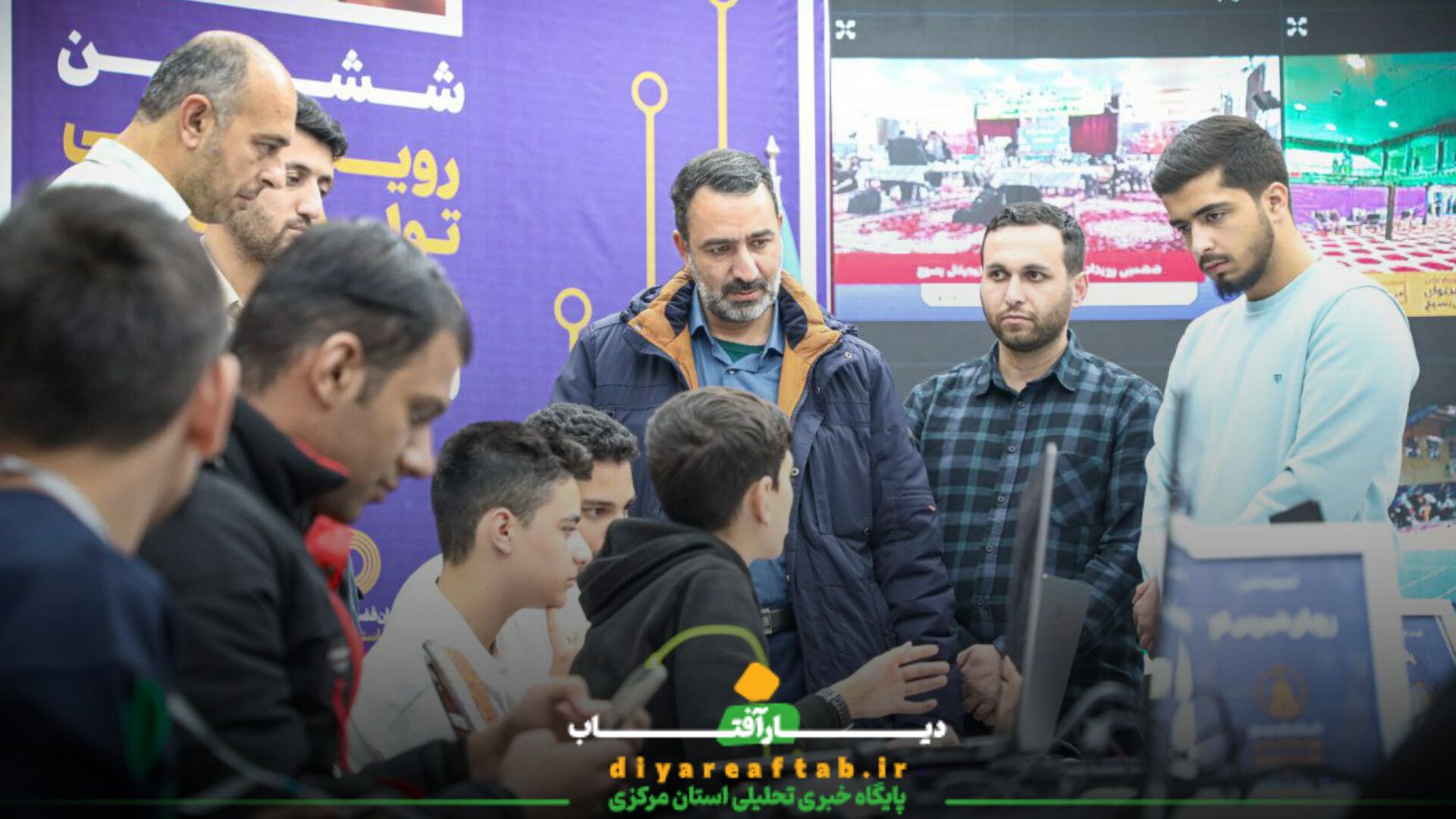 بازدید فرمانده سپاه روح‌الله از رویداد تولید محتوای
