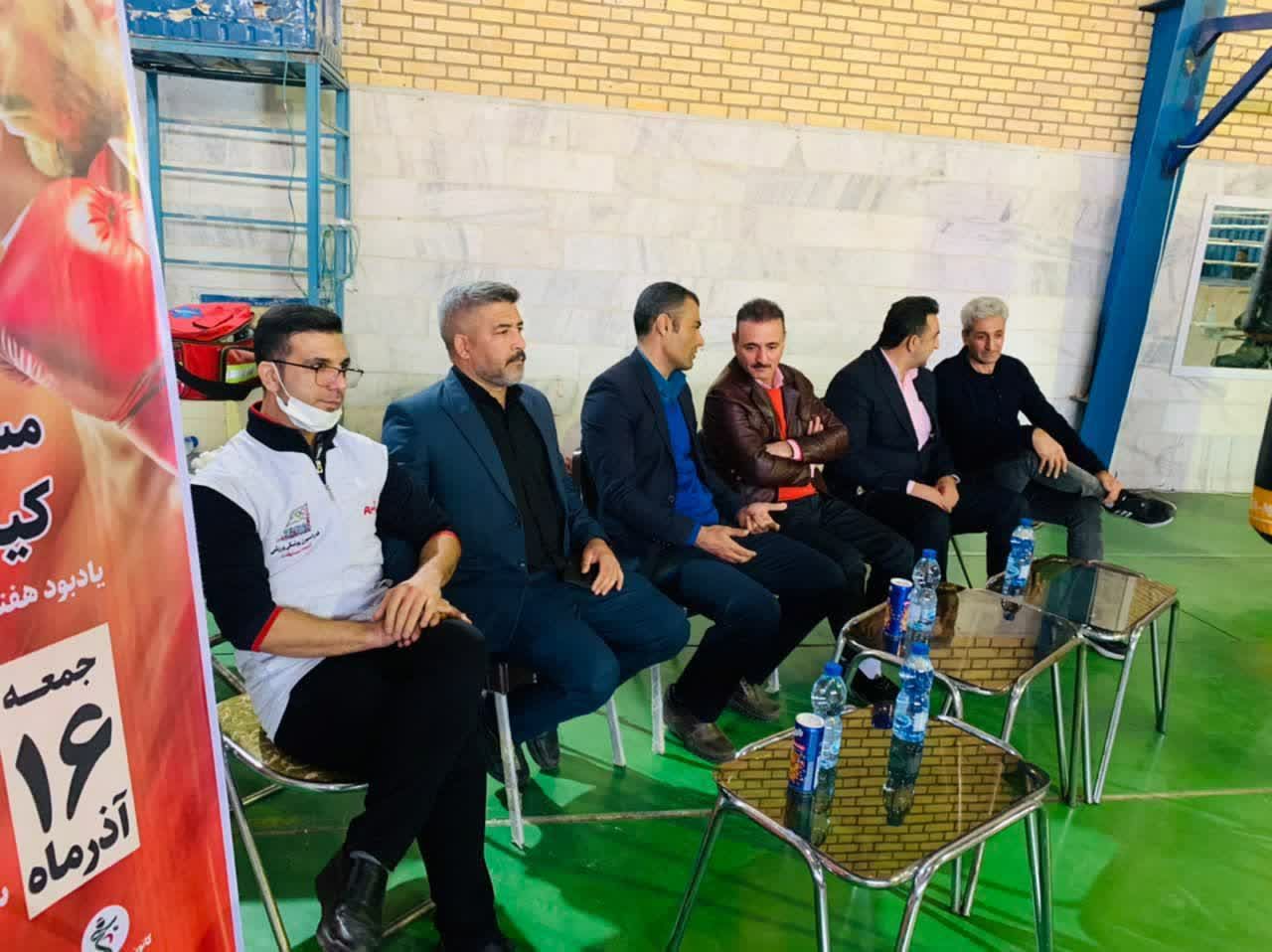 مسابقات کیک بوکسینگ در ساوه برگزار شد