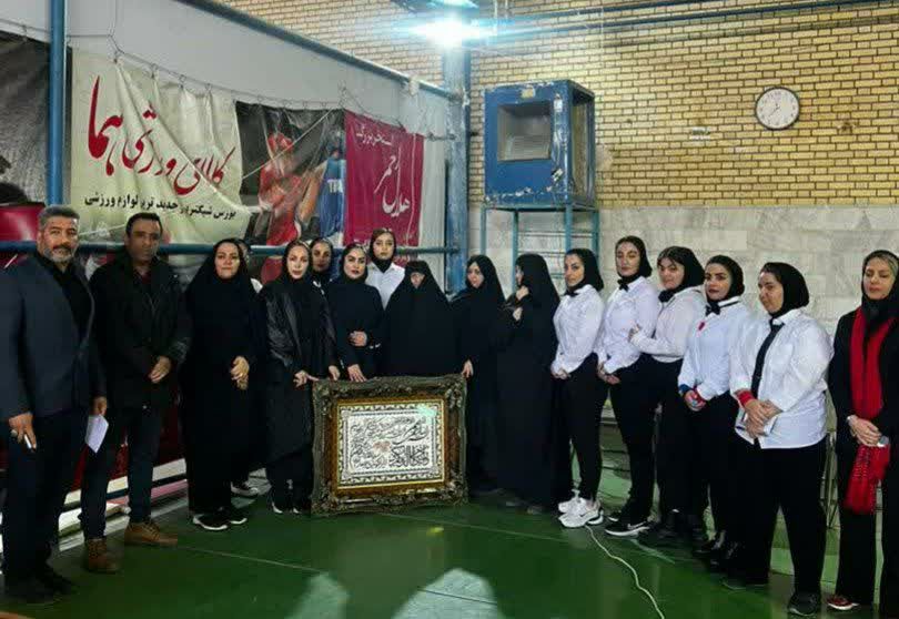 مسابقات کیک بوکسینگ در ساوه برگزار شد