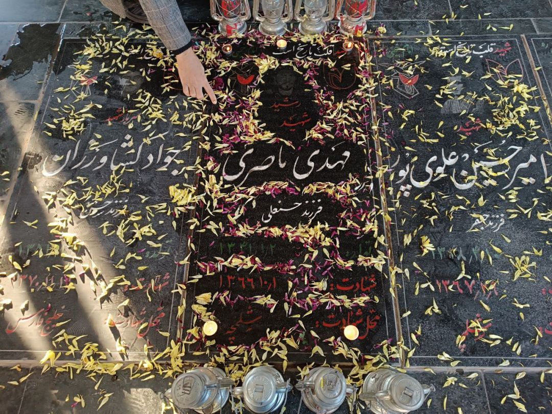 یلدای شهدایی در ساوه برگزار شد