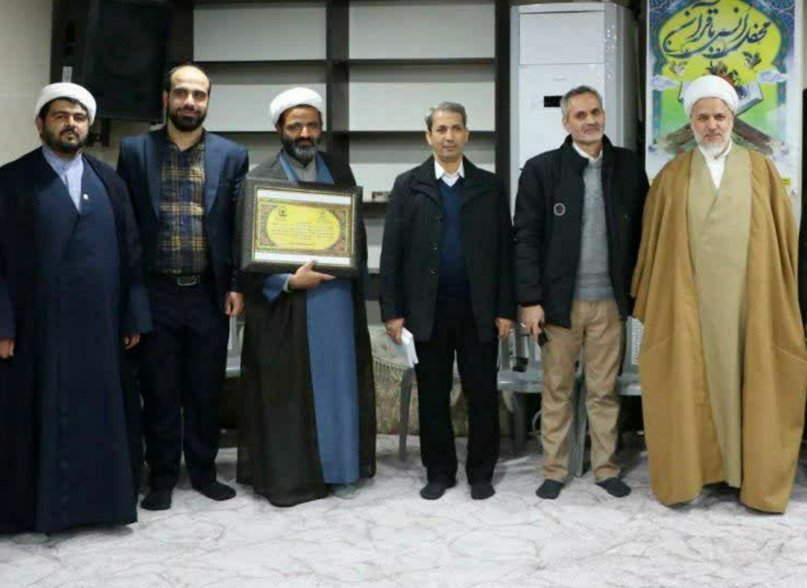 آموزشگاه تهذیب ساوه الگوی برتر قرآنی