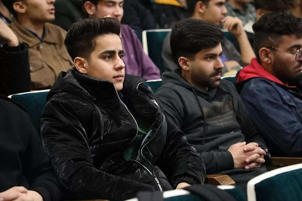 برگزاری جشن تکلیف رأی اولی‌ها در اراک
