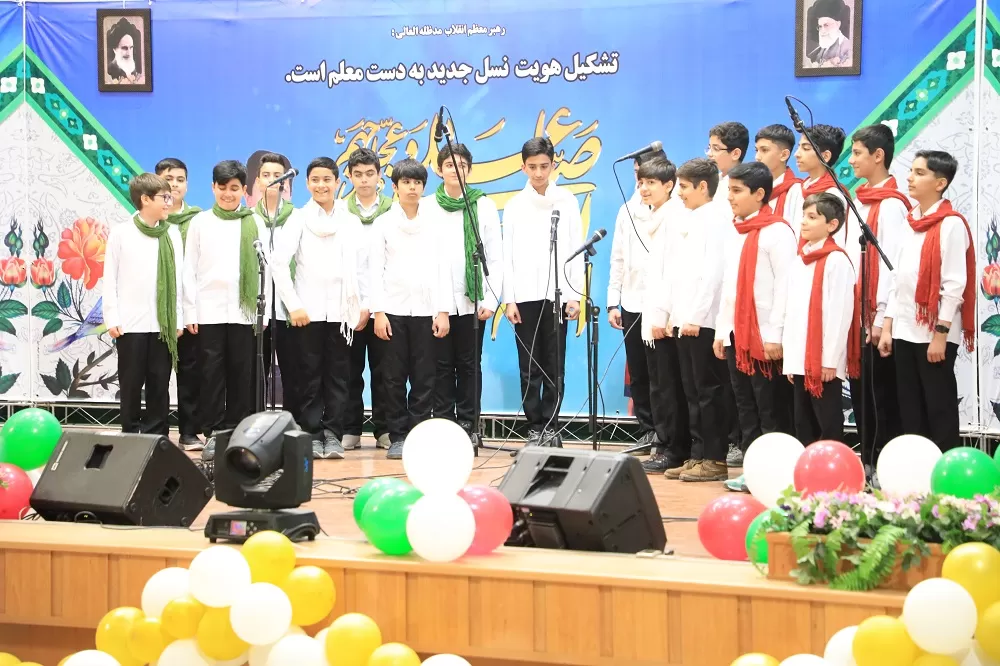برگزاری جشن تکلیف رأی اولی‌ها در اراک