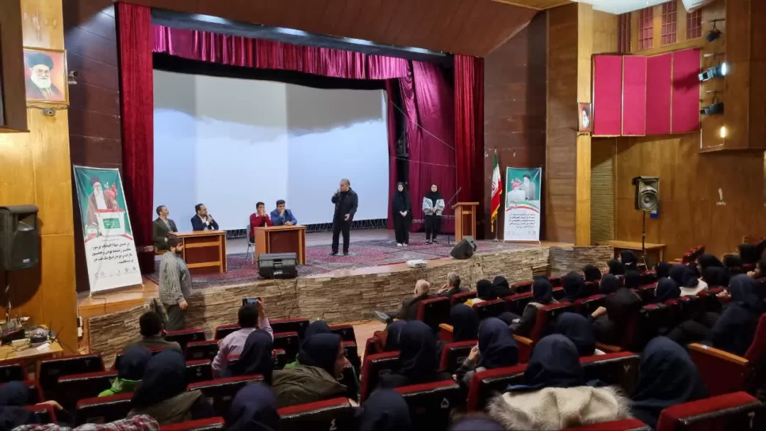 همایش رأی اولی‌ها در ساوه برگزار شد