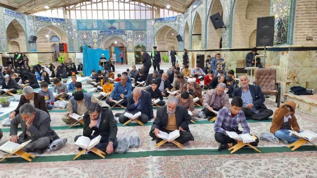 محفل جزءخوانی قرآن کریم در ساوه