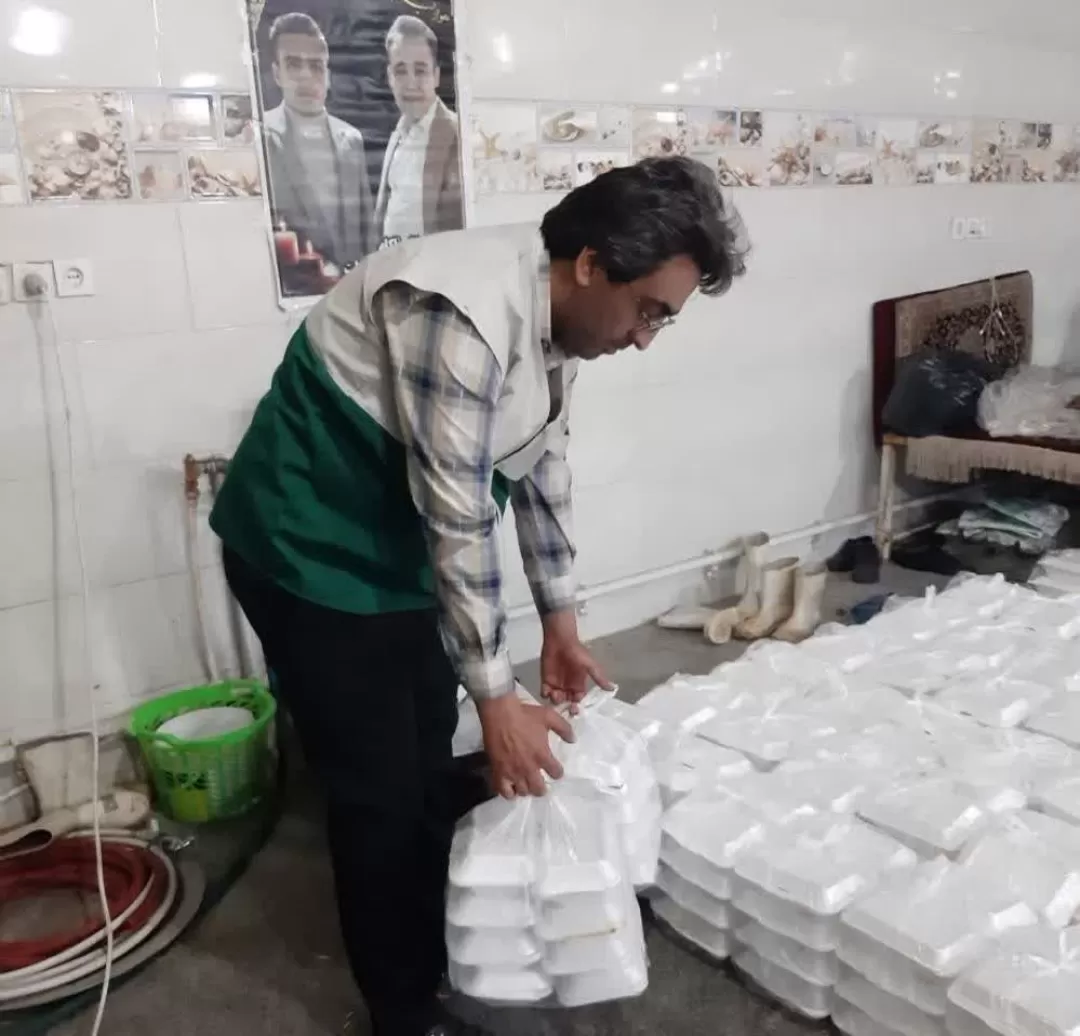 اطعام خادمیاران رضوی در ساوه