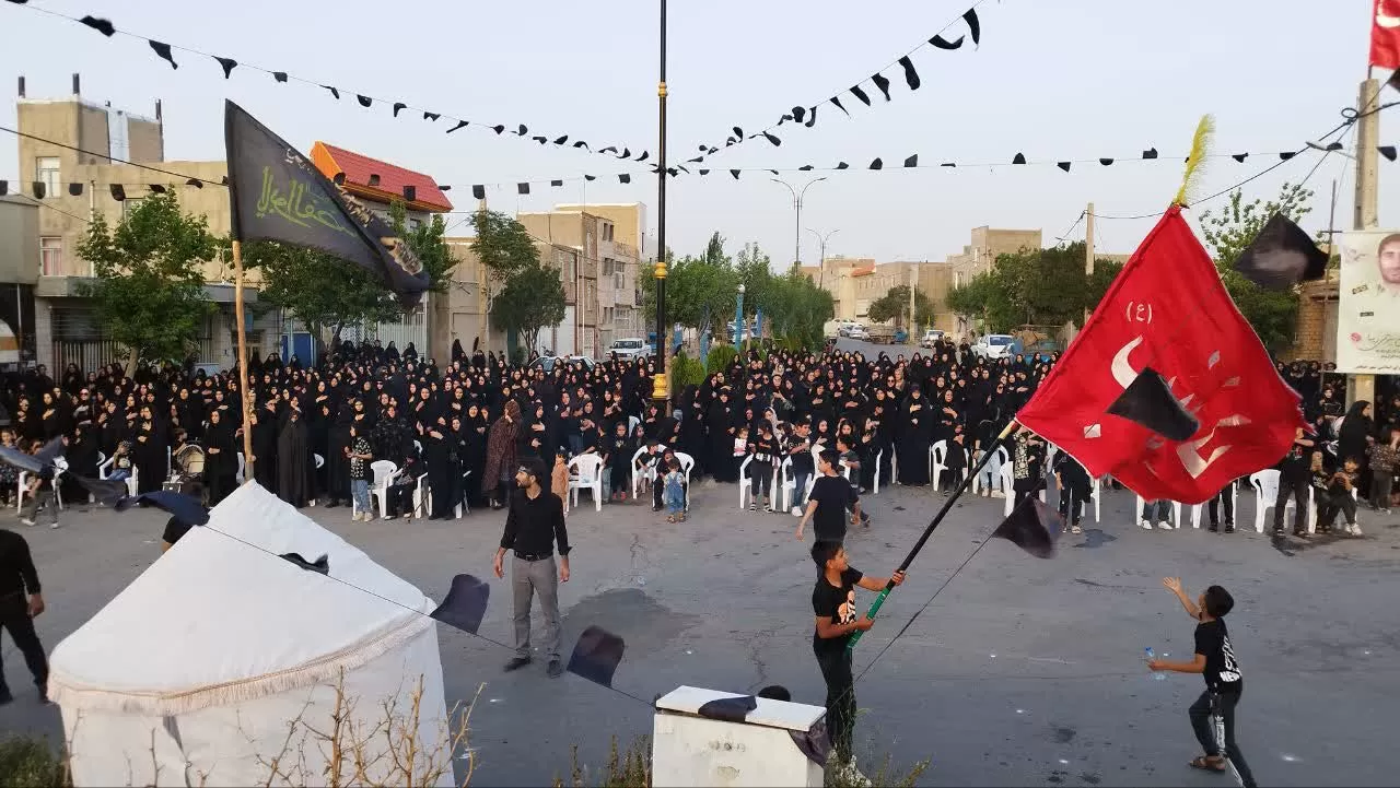 اجتماع عاشورائیان در شهر خنجین
