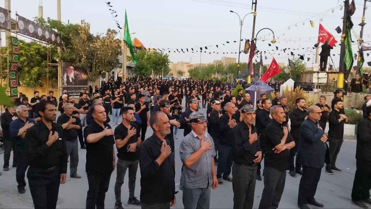 اجتماع عاشورائیان در شهر خنجین