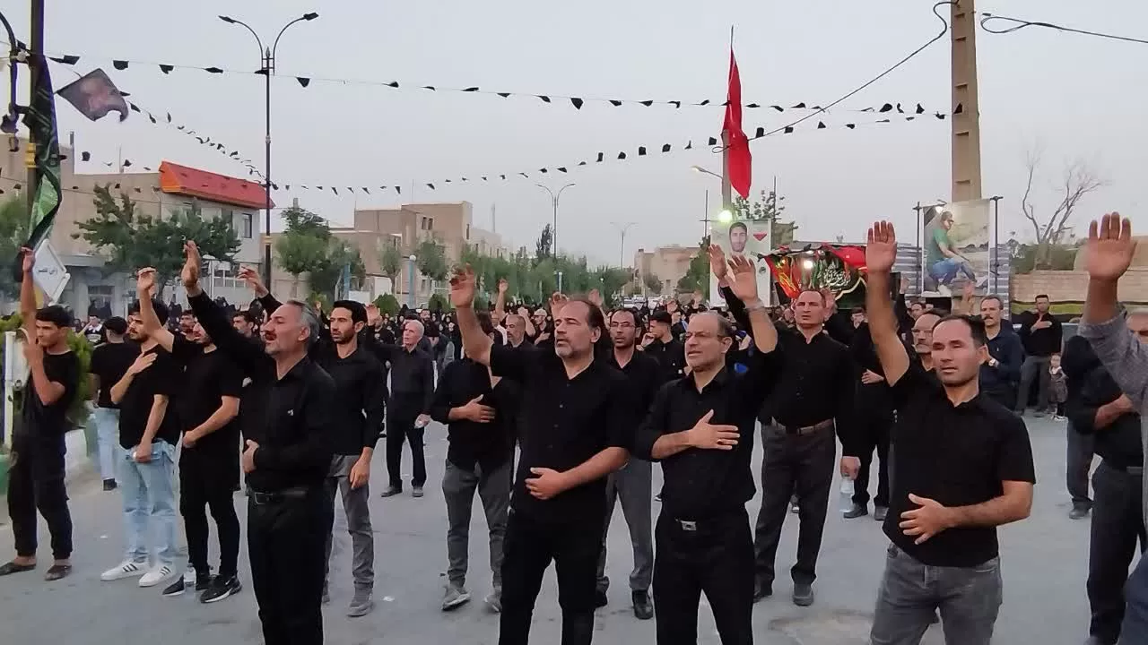 اجتماع عاشورائیان در شهر خنجین