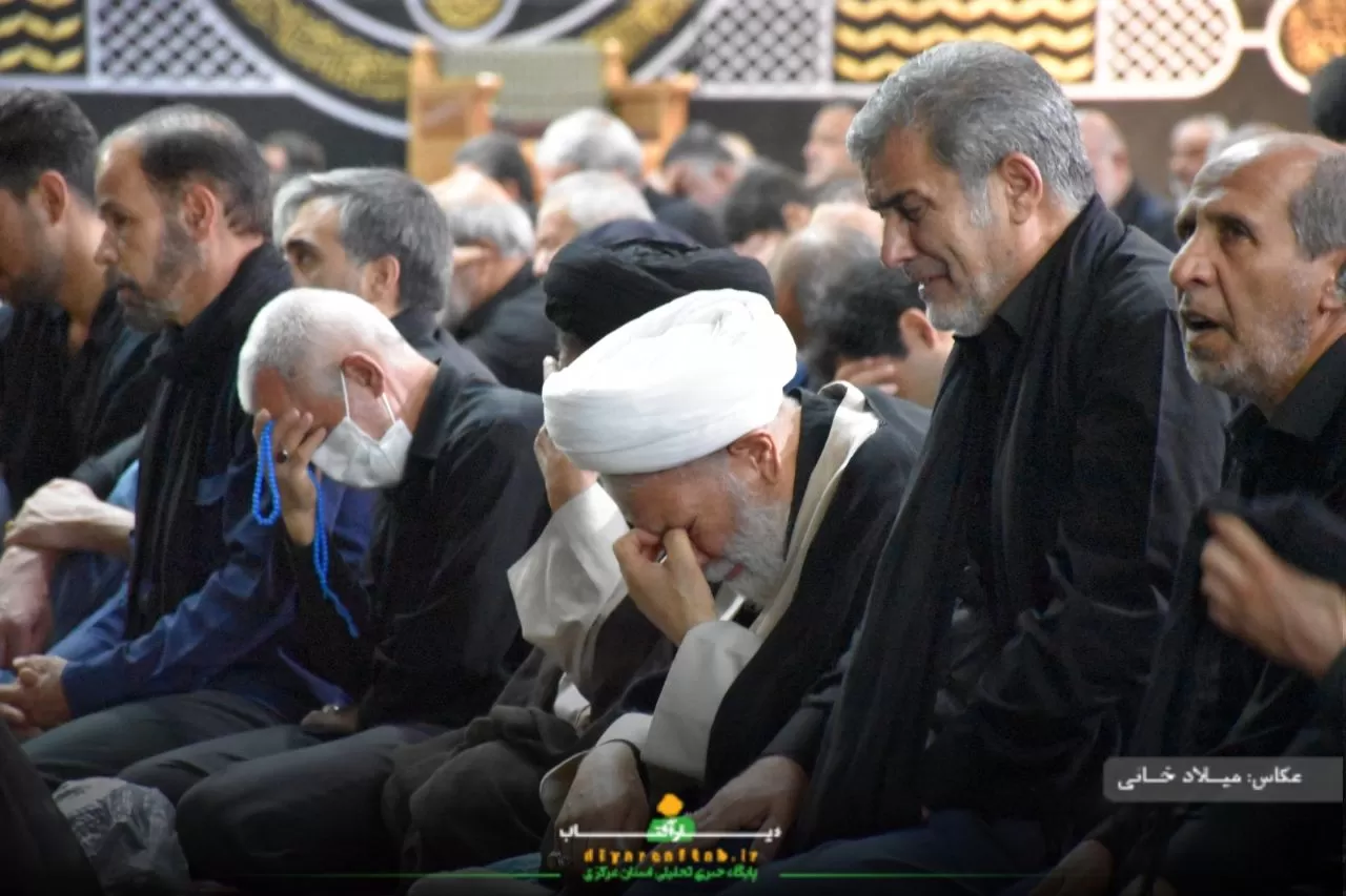 شکوه نماز ظهر عاشورا در اراک