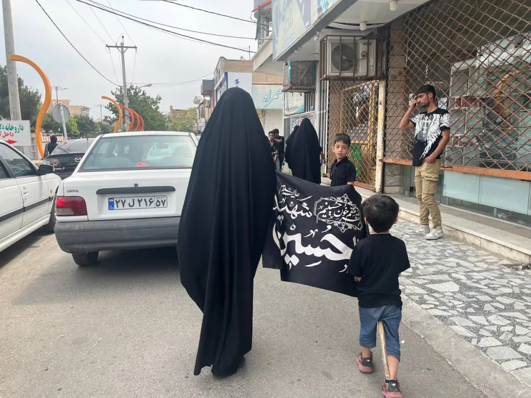 مراسم پیاده‌روی جاماندگان اربعین در زرندیه برگزار شد