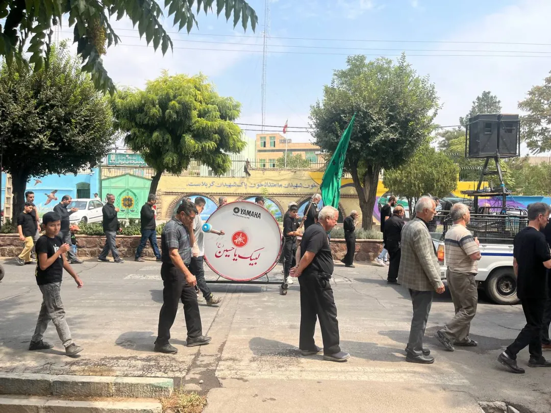 مراسم پیاده‌روی جاماندگان اربعین در زرندیه برگزار شد