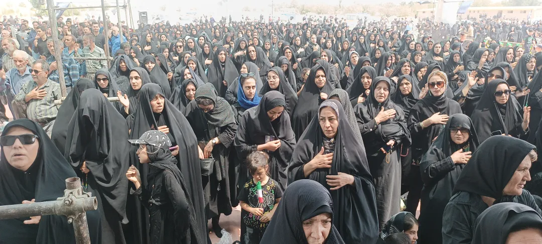 آئین پیاده‌روی اربعین عاشقان اباعبدالله (ع) در کمیجان